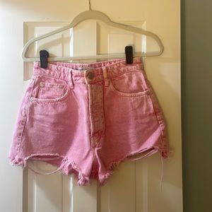 Zara Pink Frayed High Rise Denim Shorts size 6